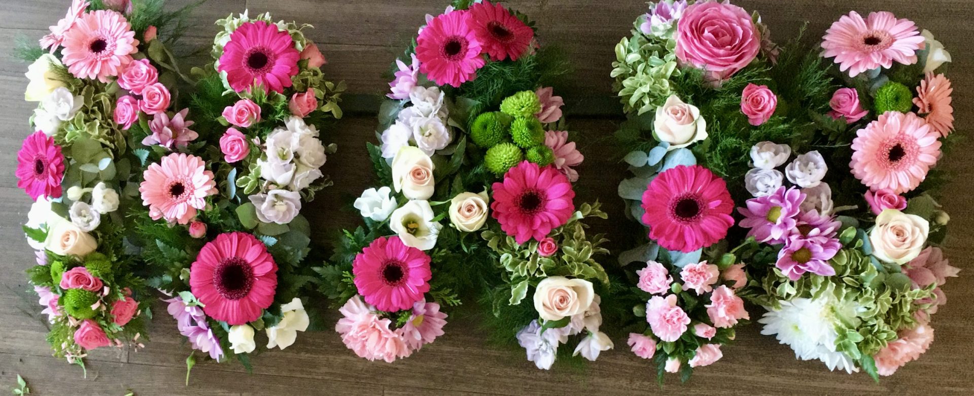 Create any Word or Name, in any colour or flowers, with this open lettering country garden style, funeral tribute. If you have a meaningful colour or a particular flower we can create this tribute using these for you. 24 hours notice needed for Next day delivery or Click and Collect available.